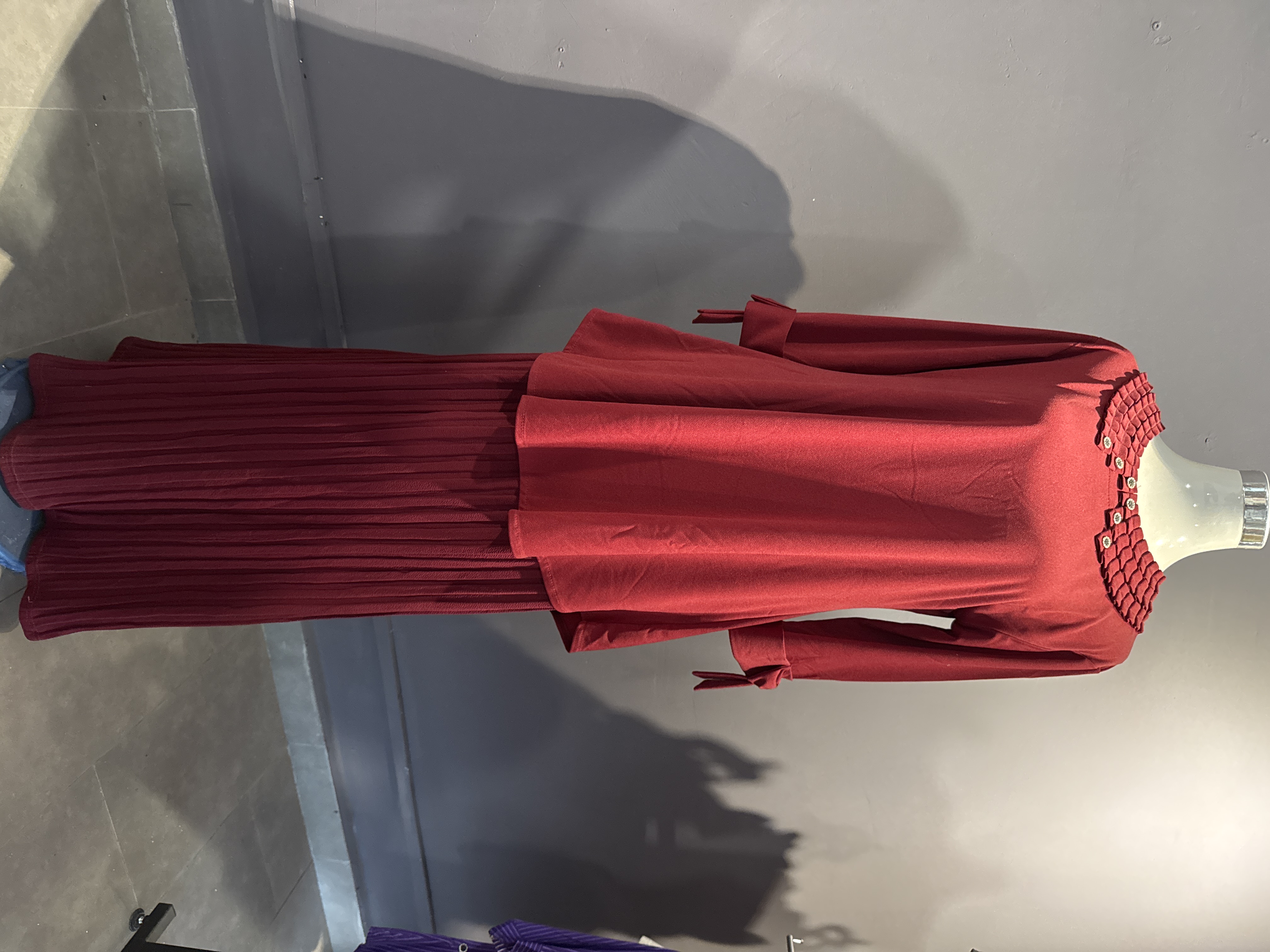 Malay-New style red blouse and skirts with a pleated collar